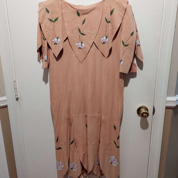 VINTAGE Mon Cheri Boutique dress with bib. Unique. Adorned with flowers & pearls - Picture 1 of 7